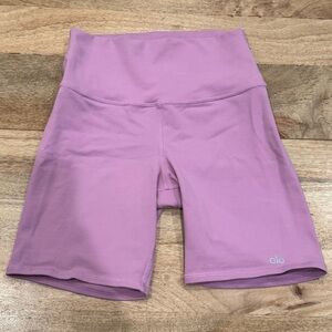 ALO Yoga Women's Lavender Bike Shorts